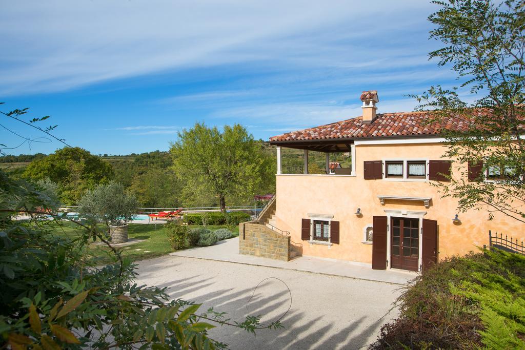 Villa Momiano With Private Pool Momjan Экстерьер фото